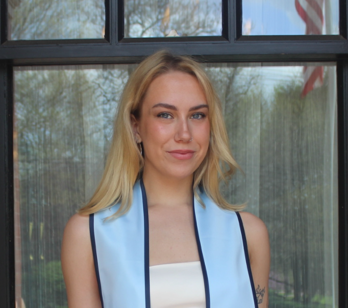 Headshot of Hana Kneiser