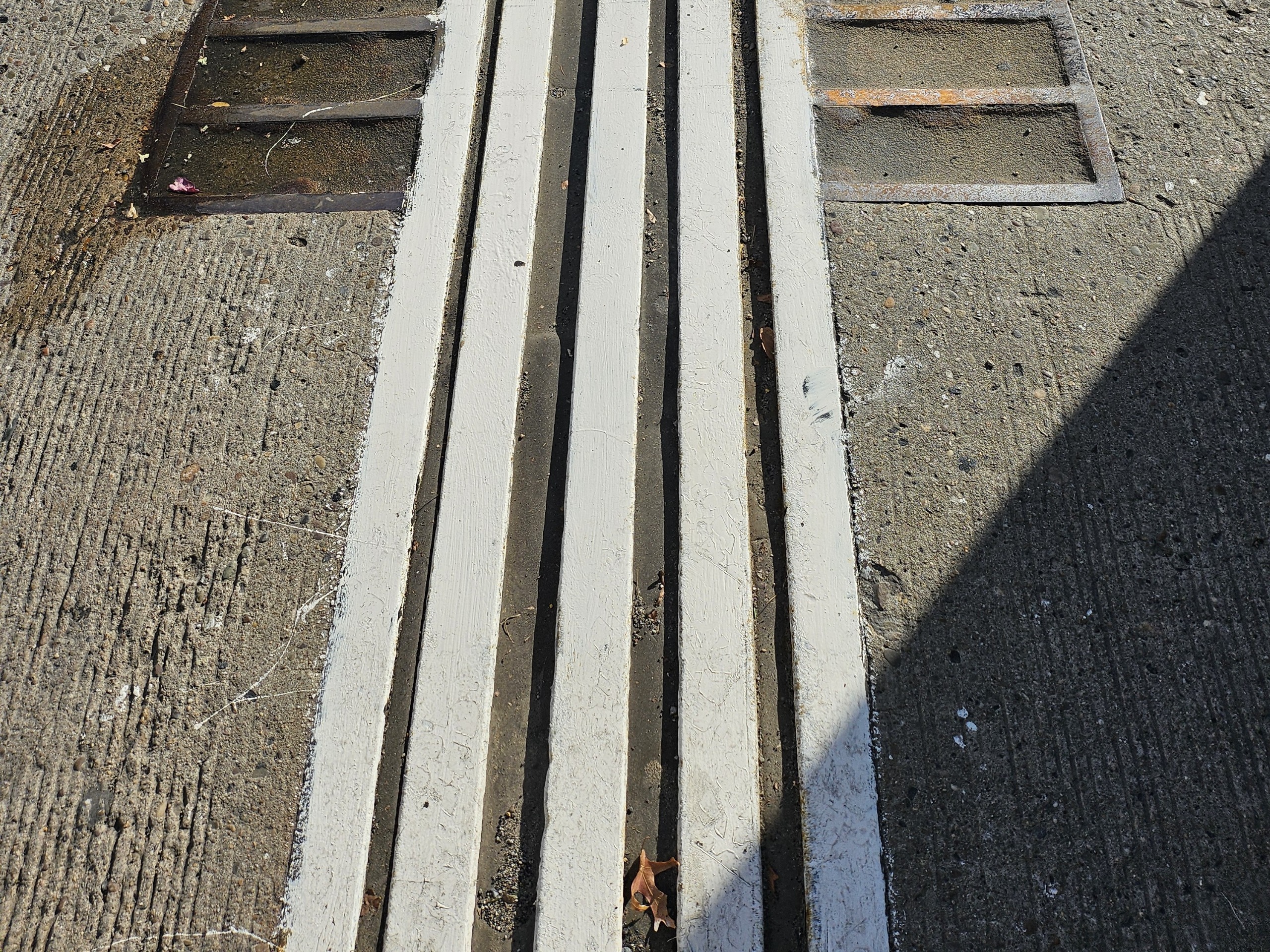 After: Replacement of deteriorated joint seals at expansion joints helps mitigate deterioration of the structure by eliminating leaks through the joints.